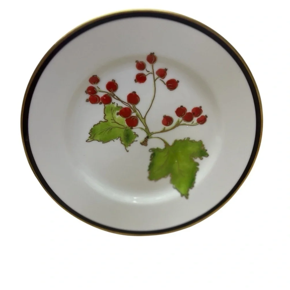 Set of 4 CRATE & BARREL Berries Fruits DESSERT Salad Plates Gold Rim 8.25”